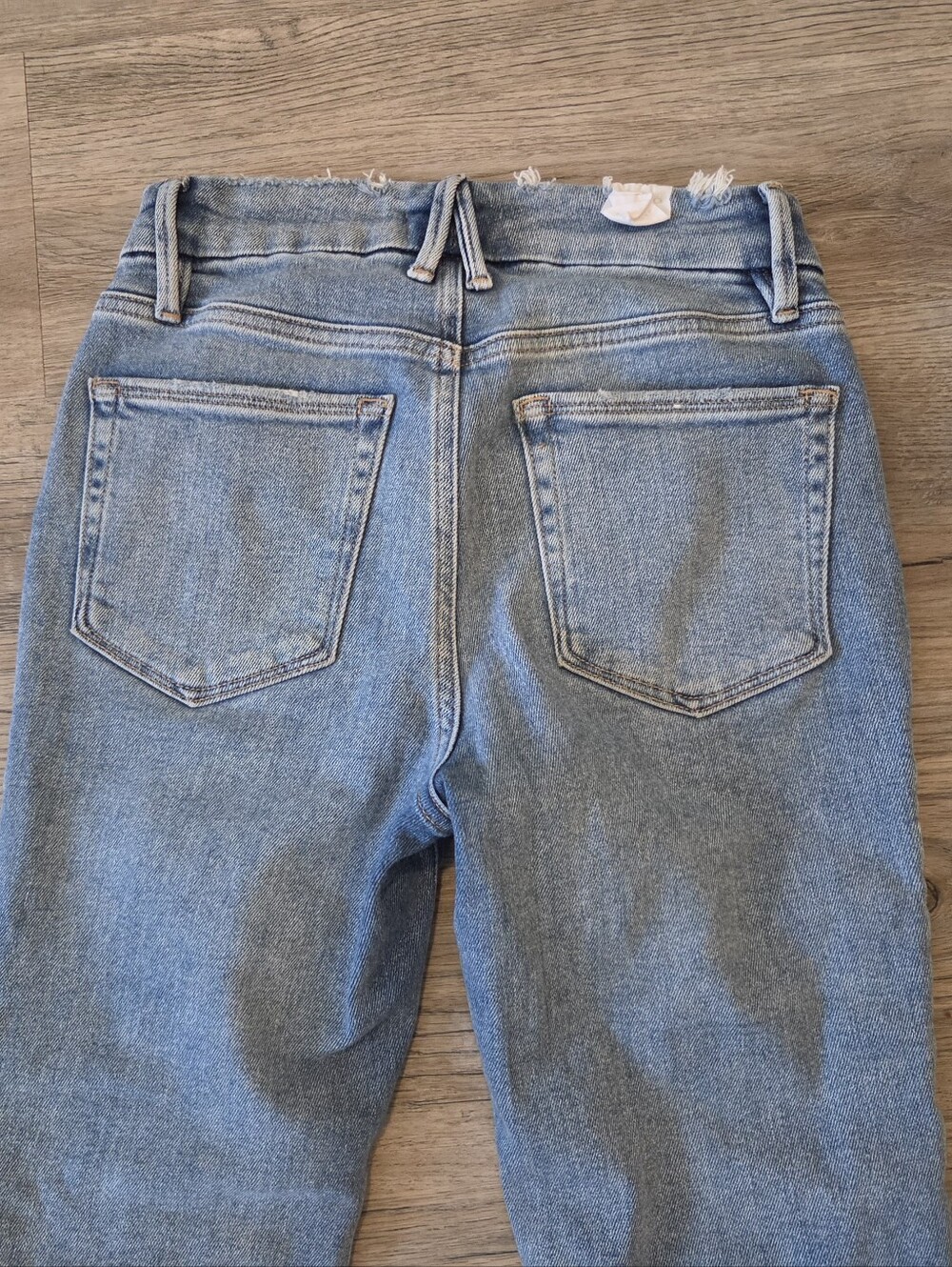 NWT Good American Good Legs -Eco Mid-Rise Straight Leg Distressed Jeans 2 / 26 - Picture 15 of 16